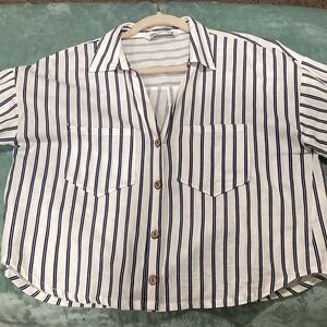 ZARA cropped shirt. White with navy stripes. Linen and Viscose. Size L